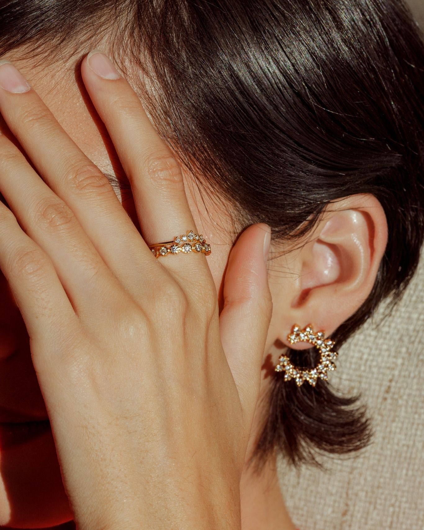 Winter Sun, Worn In Gold: Kreole Kristallsonne ... CAJOY ✨☀️