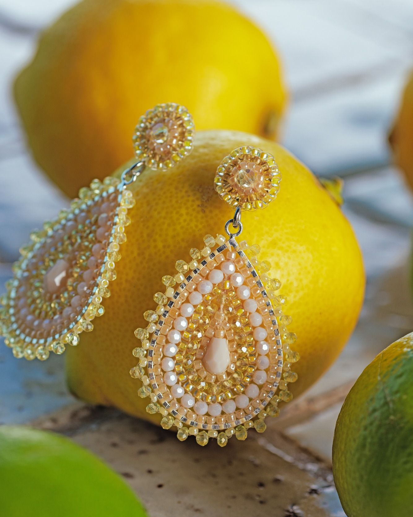 When Life Gives You Lemons: Wear Them As A Boho ... CAJOY 🍋✨
.
.
.
#jewelry #june #summer #love When Life Gives You Lemons: Wear Them As A Boho ... CAJOY 🍋✨
.
.
.
#jewelry #june #summer #love