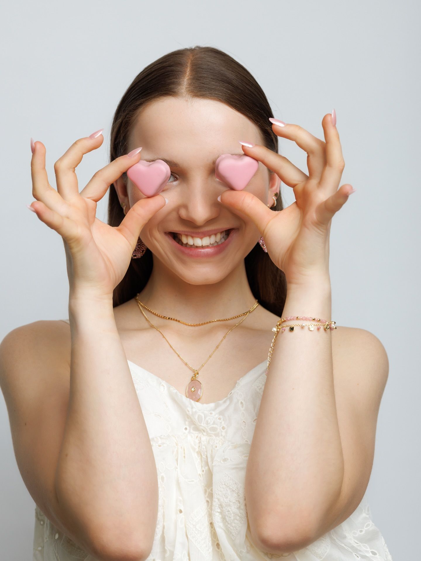 She’s Got It From Her Mama: @lindahelena.mtz wearing Kleiner Boho Hänger Soft Rosé @miaria770 wearing Boho Dazzling Hellblau … CAJOY 🩵🩷