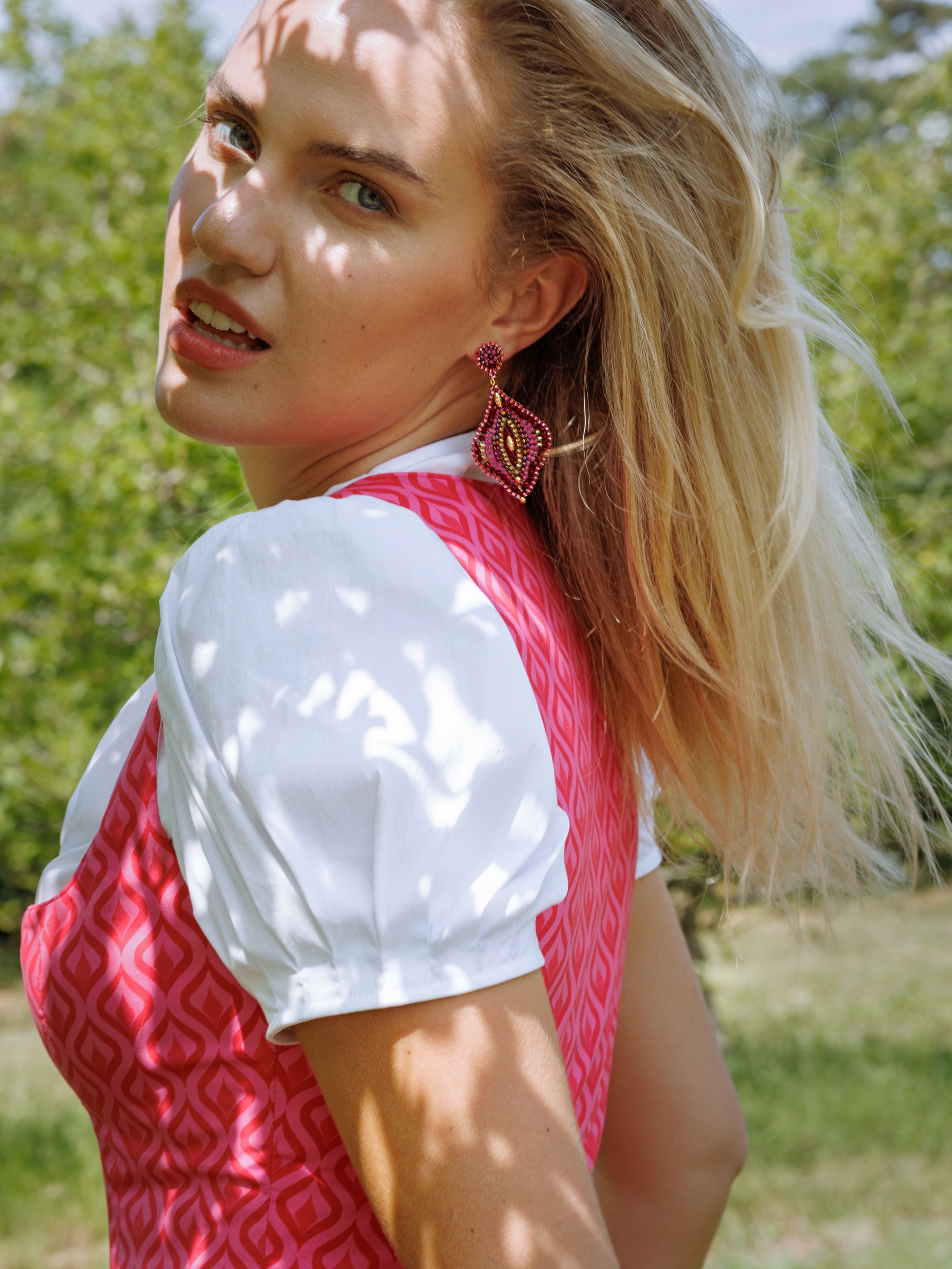 Dirndl Season Has Entered The Chat: Boho Cateye Pink/ Red, Boho Tropfen Kaminrot, Kette mit zwei Herzen … CAJOY 🥨🩷